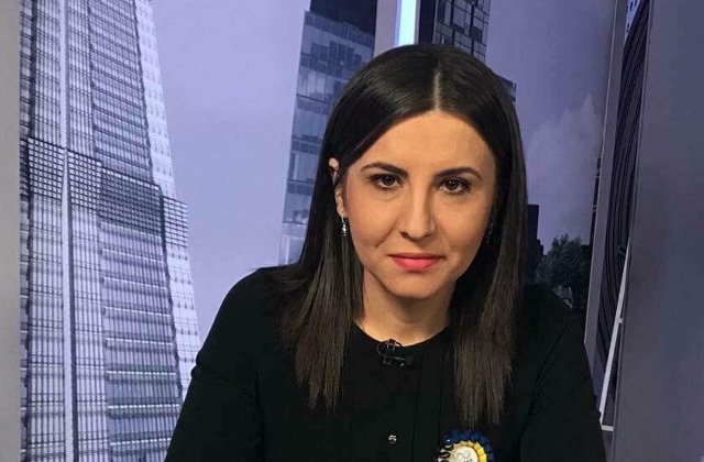 Ioana Constantin (PMP): Tovarasu' Dragnea, ia luati-o pe tovarasa Carmen de la Interne si platiti nota pentru 10 august