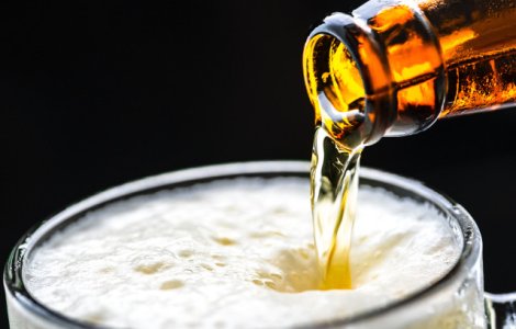 Consumul moderat de bere ar putea contribui la echilibrul florei intestinale, arata un studiu