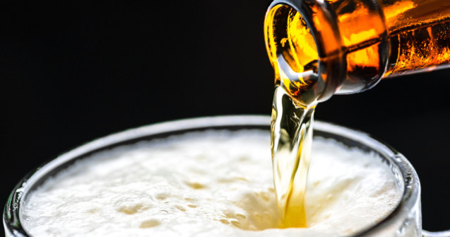 Consumul moderat de bere ar putea contribui la echilibrul florei intestinale, arata un studiu