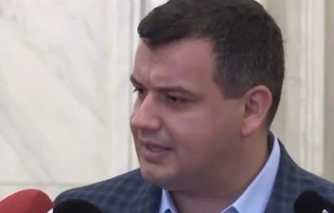 Tomac: Razboiul politic a ajuns prea departe. Jos labele de pe Armata!