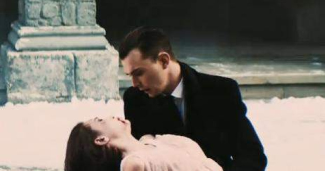  Video  Formatia Hurts si Romania, combinatie premiata de NME