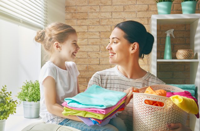 10 trucuri de aplicat pentru intretinerea hainelor: cat de des trebuie spalate si ce sa eviti pentru a nu se deteriora