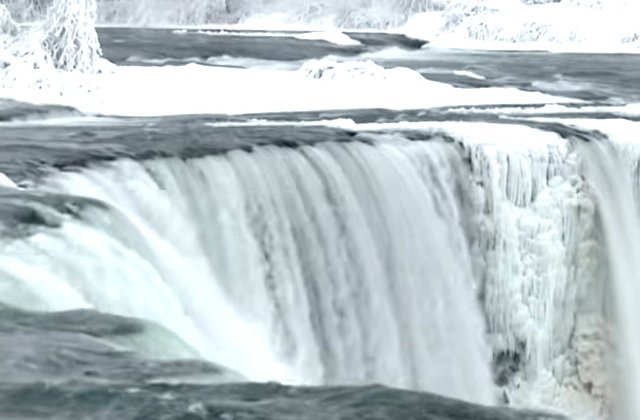 Imagini impresionante de la Cascada Niagara, dupa ce temperaturile au ajuns la -18 grade / VIDEO
