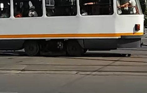 Incident socant in Bucuresti. Un barbat a fost impins in fata tramvaiului si a murit