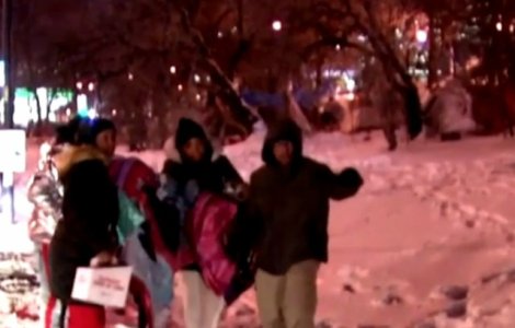 Un anonim a platit hotelul pentru 70 de persoane fara adapost, in timpul vortexului polar