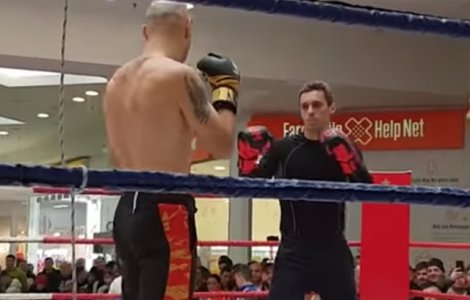 Mircea Badea, facut KO in doar cateva secunde, de catre un luptator de K1 / VIDEO