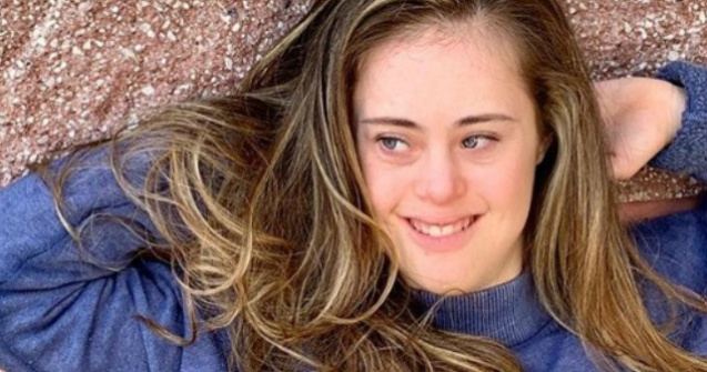 O tanara cu sindrom Down, campioana la gimnastica, a devenit model