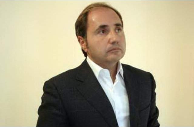 Cristian Rizea, condamnat in prima instanta, a plecat in SUA. Avocat: "Nu are bani, se plimba din loc in loc"