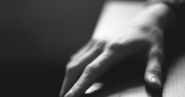 O tanara de 21 de ani a murit asfixiata dupa ce a fost izolata pentru ca se afla la menstruatie