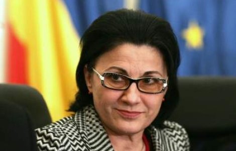 Ecaterina Andronescu: Nu sunt de acord cu interzicerea telefoanelor in scoala