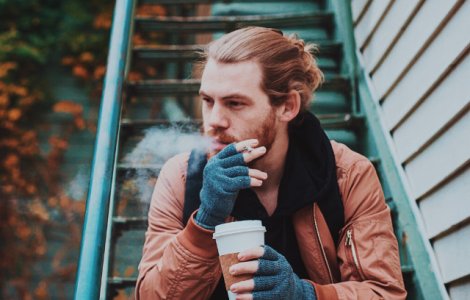 Cum pot avea fumatorii de doua ori mai multe sanse de a renunta la acest obicei? Cercetatorii au raspunsul