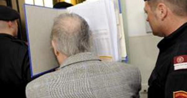 Fritzl pledeaza vinovat pentru viol si incest, dar nevinovat pentru crima si sechestrare