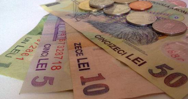 Guvernul analizeaza o reducere a CAS cu 3-5%