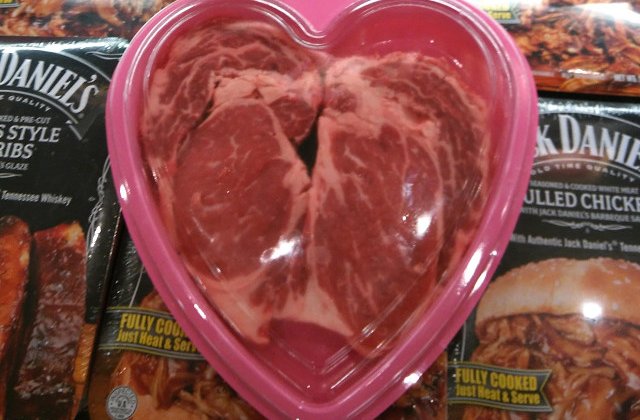 Lipsa totala de imaginatie: 10 cadouri pe care nimeni nu ar vrea sa le primeasca de Ziua Indragostitilor