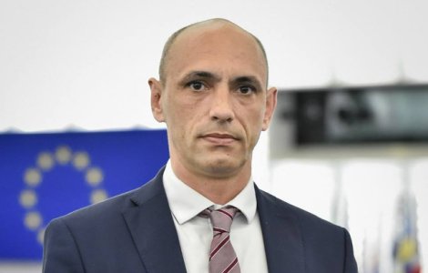 Europarlamentar PSD: Ultimele iesiri ale lui Victor Ponta arata un analfabetism comportamental al celui caruia PSD i-a dat totul