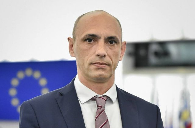 Europarlamentar PSD: Ultimele iesiri ale lui Victor Ponta arata un analfabetism comportamental al celui caruia PSD i-a dat totul