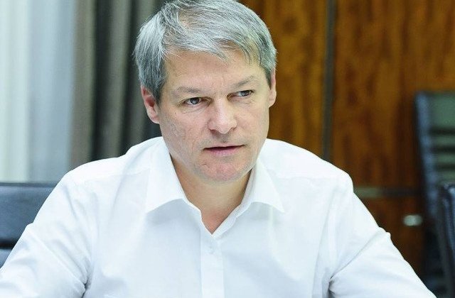 Dacian Ciolos: "Imi asum fara niciun fel de rezerve sustinerea totala a Laurei Kovesi"