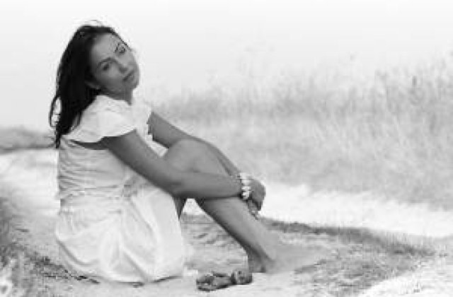 Basarabeanca Alexandrina Hristov isi lanseaza primul album