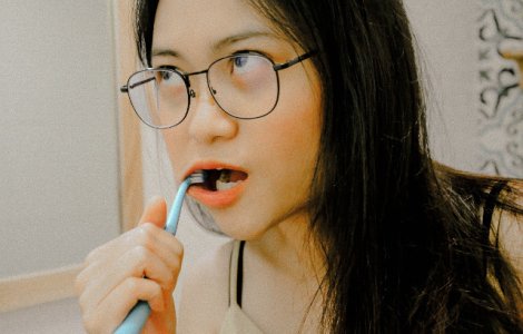 Specialist: Infectiile bucale pot provoca inclusiv cardiopatii severe