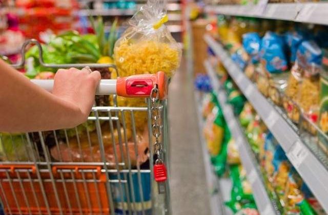 Experiment Europa FM: Cat de mult s-au scumpit produsele din supermarket in ultimii doi ani