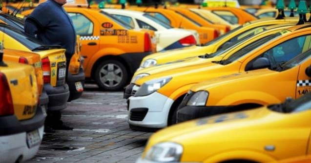 Protest al taximetristilor, miercuri, in Capitala. Ministerul Transporturilor: Revendicarile taximetristilor au fost rezolvate