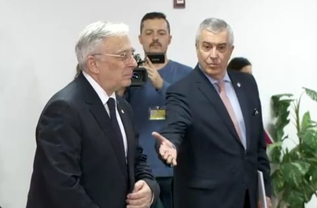 Tariceanu a fost lasat de Mugur Isarescu cu mana intinsa/ VIDEO