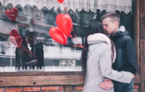 Idei de cadouri de Valentine's Day pentru iubita in functie de hobby-urile ei