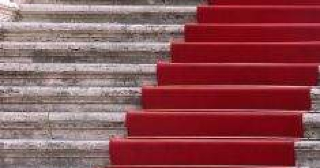 Gala TNL: Tinute extravagante si premii onorifice