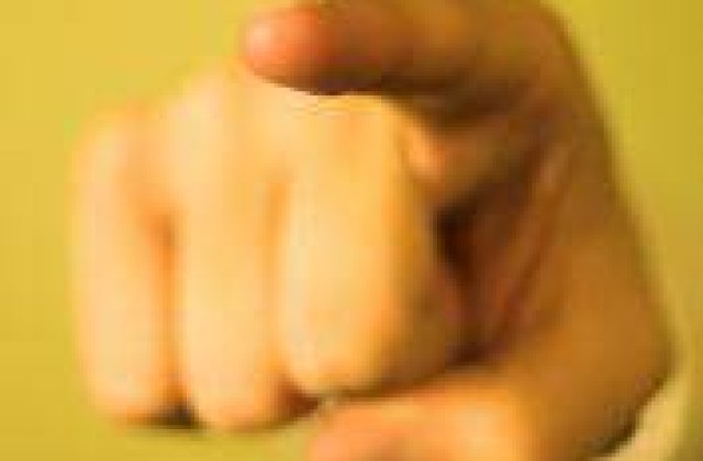 Iancu il ameninta pe Dragomir