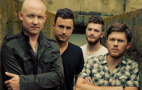  Video  Solistul The Fray jura sa-l "pocneasca" pe Brandon Flowers