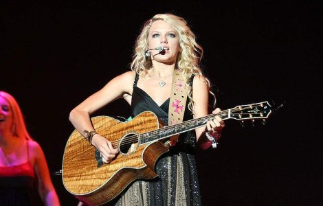 Taylor Swift, mai profitabila decat Lady Gaga, Adele si U2