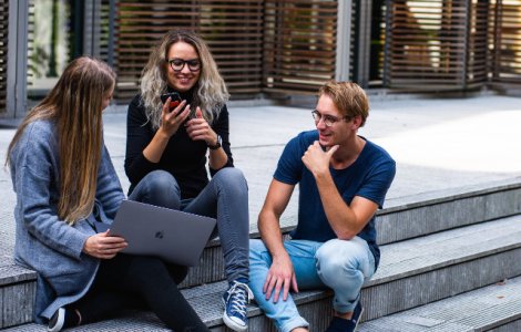 Creierul femeilor este cu aproape patru ani mai tanar in comparatie cu varsta