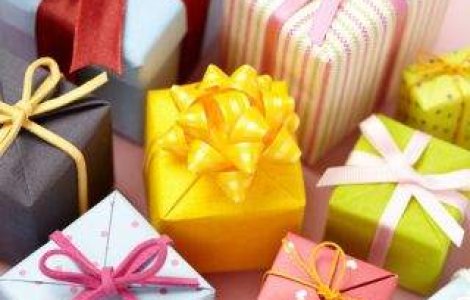 Cadouri de Ziua Indragostitilor pentru ea: gadgeturi la reducere