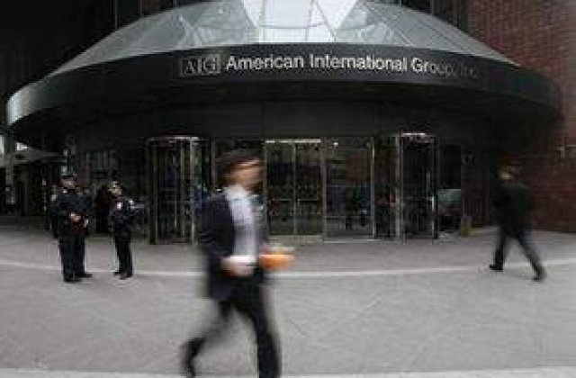Dupa ce si-au luat bonusuri de milioane de dolari, directorii AIG se refugiaza in spatele bodyguarzilor