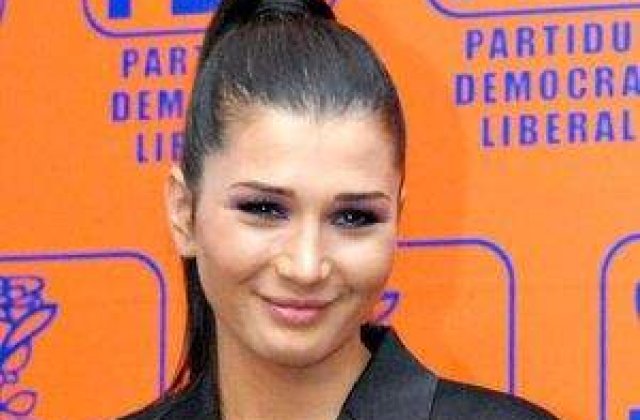 Elena Basescu, singura spre Parlamentul European. Fata presedintelui a demisionat din PD-L