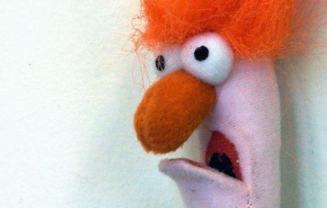  Video  Courtney Love acuza papusile Muppets de "viol"