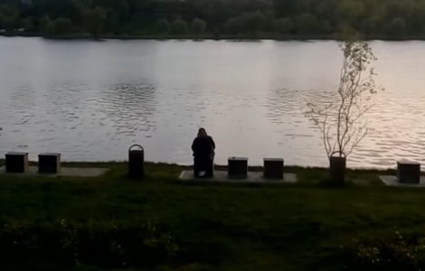 O mama si-a scapat caruciorul cu copil cu tot in lac, in parcul IOR