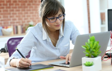 Accesoriile si gadgeturile care iti vor usura viata la birou