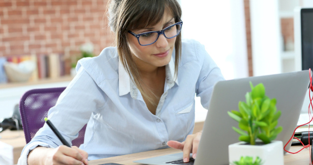 Accesoriile si gadgeturile care iti vor usura viata la birou