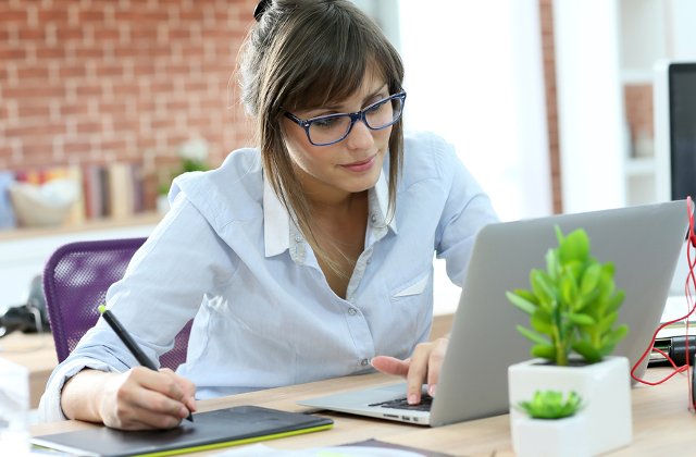 Accesoriile si gadgeturile care iti vor usura viata la birou