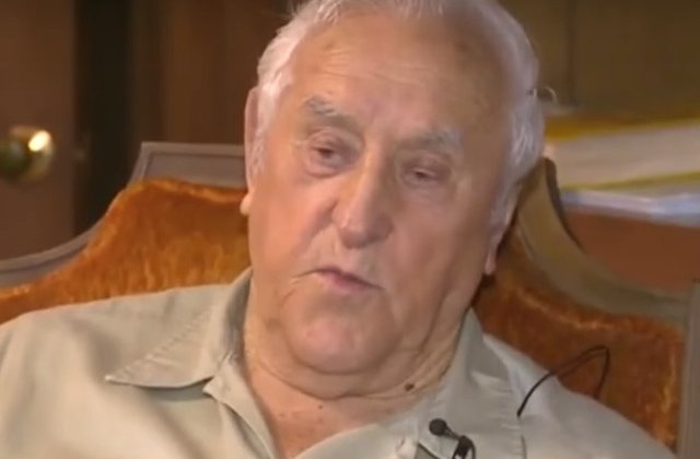 A murit marinarul surprins sarutand o asistenta intr-o celebra fotografie din Al Doilea Razboi Mondial