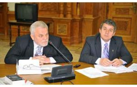 Teama de asumarea raspunderii grabeste dezbaterea codurilor