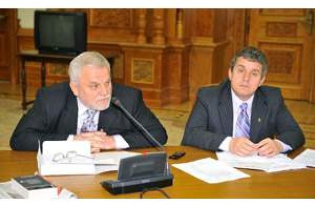 Teama de asumarea raspunderii grabeste dezbaterea codurilor