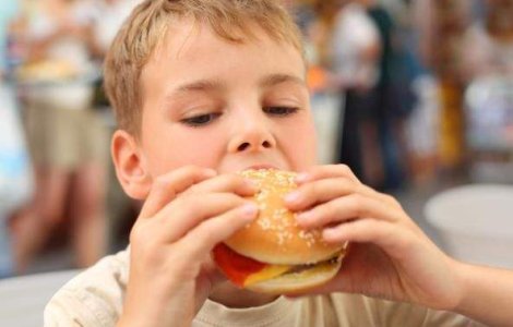 8 din 10 romani sufera de alergii alimentare