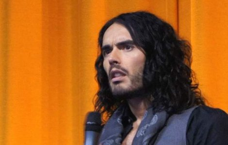 Mandat de arestare pe numele lui Russel Brand