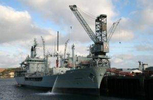 Marina americana isi dubleaza capacitatea de lupta in Golf