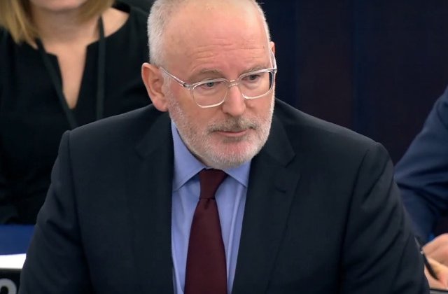 Procurorul Adina Florea a inregistrat un dosar penal pe numele lui Frans Timmermans