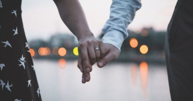 42% dintre romani considera ca distanta nu este o piedica in mentinerea unei relatii