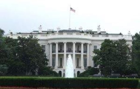 Criza din Siria scoate mii de oameni in strada la Washington