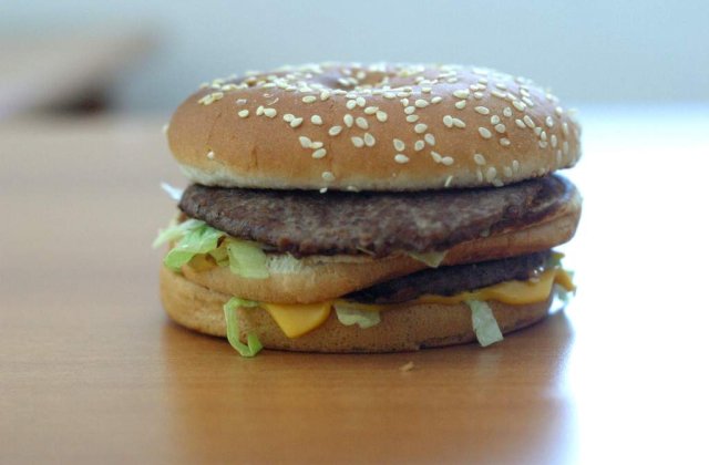 Ce este mai sanatos: Big Mac sau shaorma?